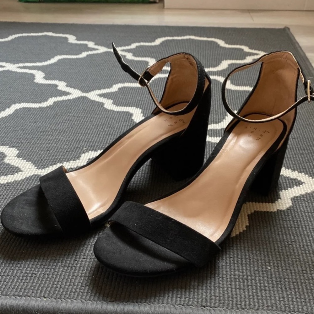 BRAND NEW Black Suede Heels